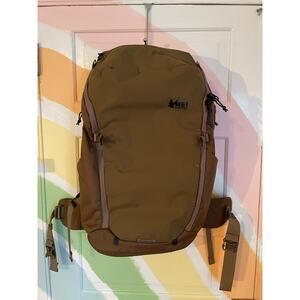 REI Co-op Ruckpack 40L Travel Backpack Hiking Pack Brown Coyote Clamshell